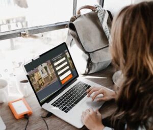builder-laptop-view-1